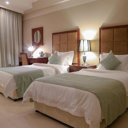 Muscat Inn Hotel Esterno foto