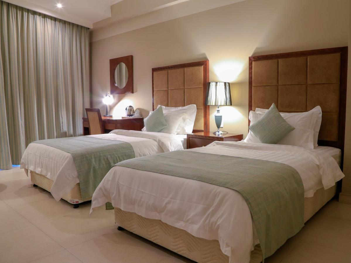 Muscat Inn Hotel Esterno foto